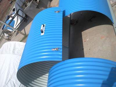 陶瓷廠輸送機上的防雨罩帶式輸送機防雨罩