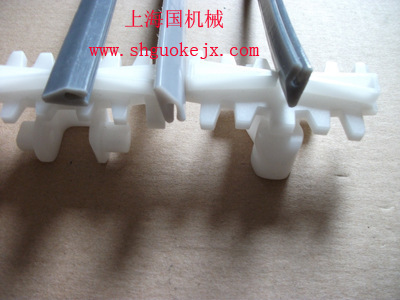 【上海掛瓶條批發(fā)|掛瓶條報價|風(fēng)送線耐磨條批發(fā)|摩擦條供應(yīng)】價格,廠家,圖片,輸送機械配件屬具,上海國可機械設(shè)備-